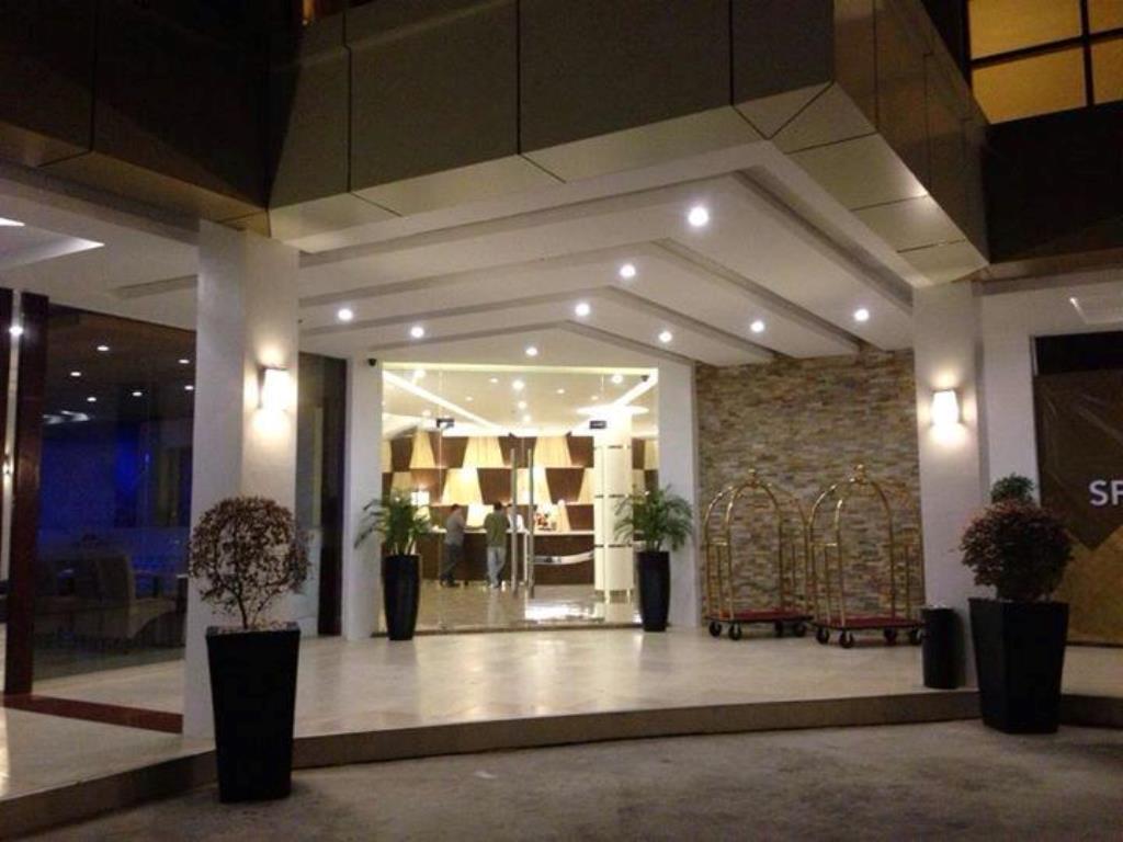 Fb Hotel And Convention Center Koronadal ภายนอก รูปภาพ